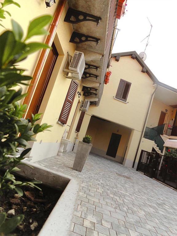 La Casa Di Margit Apartment Nova Milanese Exterior photo